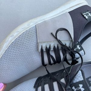 Under Armor Charged, size 12, men’s shoe

Slight signs of wear shown in video.